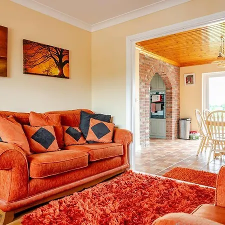 Spacious By Lough Rynn Castle Wedding Venue *