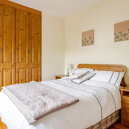 Гостевой дом Spacious By Lough Rynn Castle Wedding Venue