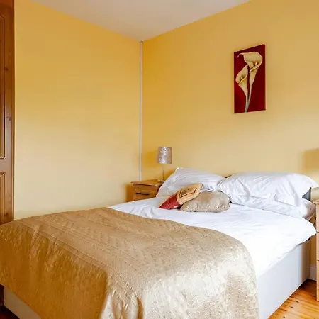 Spacious By Lough Rynn Castle Wedding Venue *