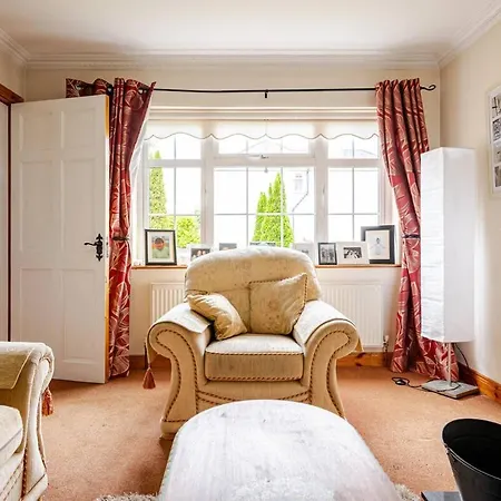 Spacious By Lough Rynn Castle Wedding Venue Гостевой дом *